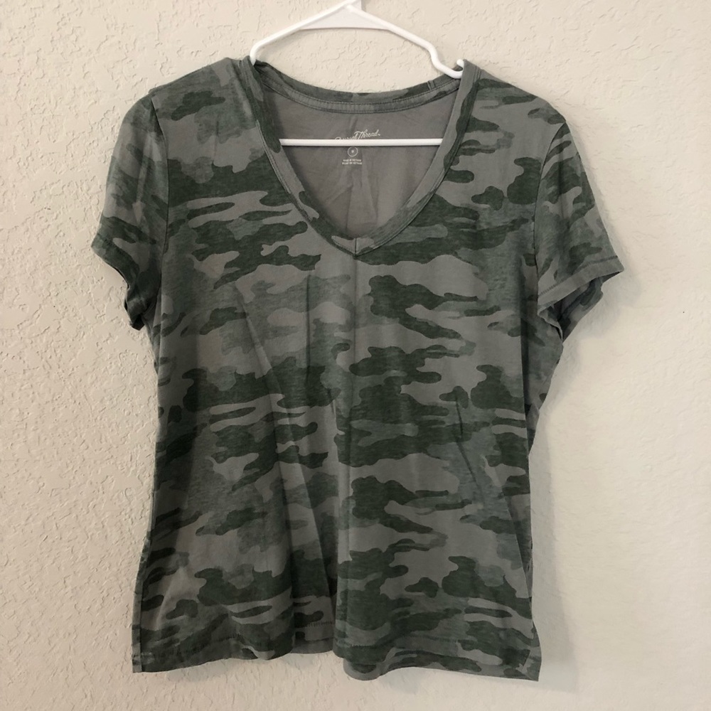 Camp shirt universal thread